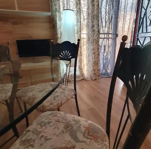 Con Jardin Y Piscina 美洲海滩