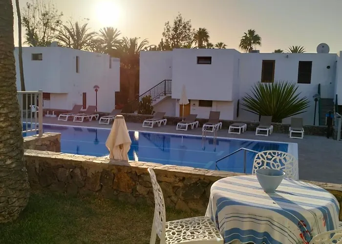 Con Jardin Y Piscina 公寓 美洲海滩