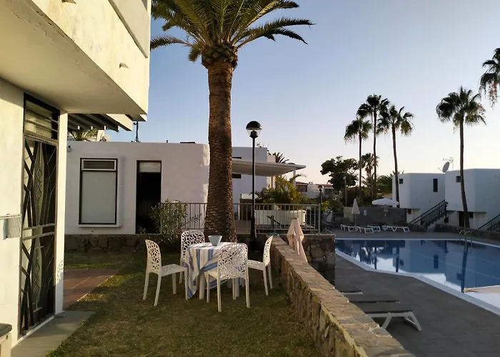 公寓 Con Jardin Y Piscina